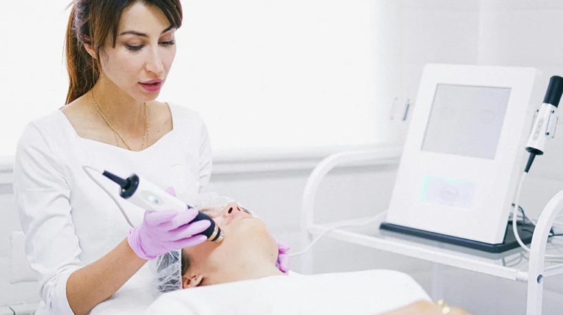 Common Plastic Surgery Procedures and What to Expect During Recovery